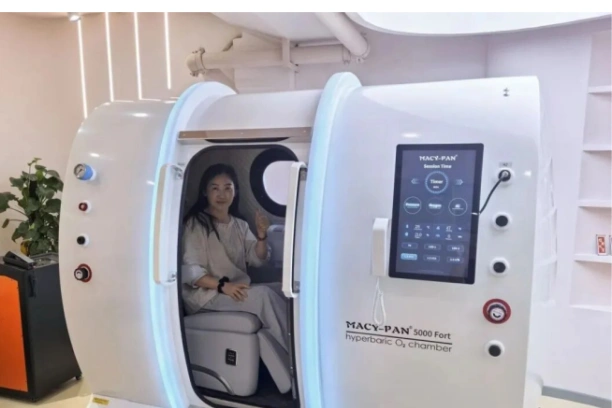 Hyperbaric Oxygen Therapy for Knee Injuries: A Real-World Recovery Log